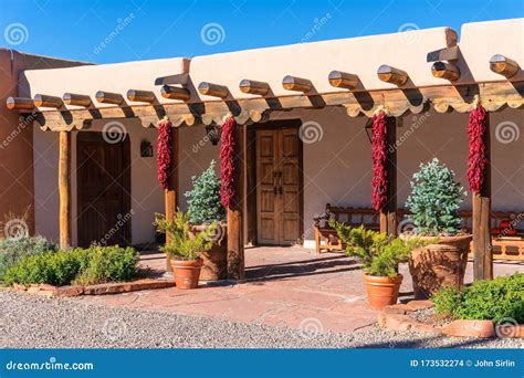 236 Santa Fe Style House Photos - Free & Royalty-Free Stock Photos from ...