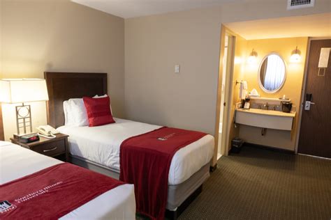 Hotel Room Types | Holmes Student Center | Northern Illinois University