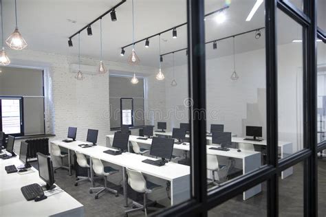 Library Computer Room 的图像结果