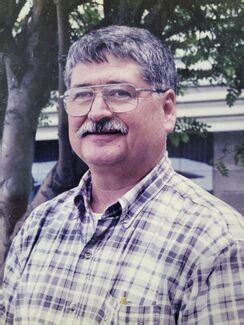 Browse | Obituaries | Yakima Herald-Republic