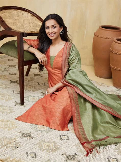Niharika Best Seller Suit – ANUROOP