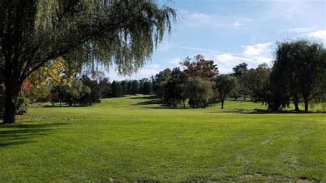 12 Golf Courses in Philadelphia for Golfers of All Levels - The Bruins Blog