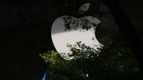Apple defends delay of privacy feature, slams Facebook (HT Tech)