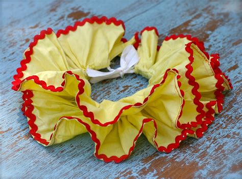 How To Sew A Clown Ruffle Collar at Emily Wolcott blog