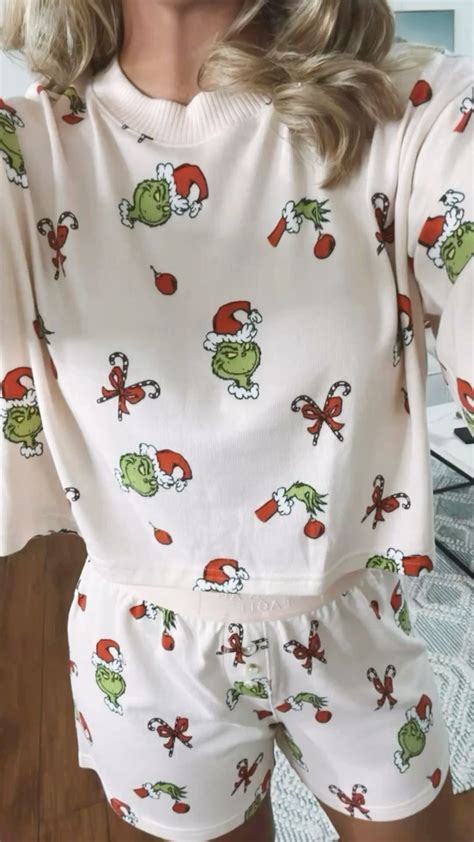 CHRISTMAS PAJAMAS!!! 🫶🏻🎄🎅🏻 ️😊💚 | Cute christmas pajamas, Christmas ...