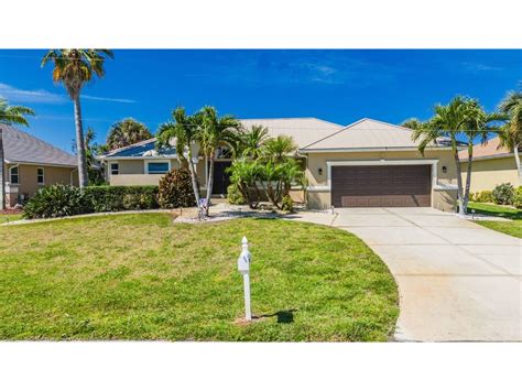 4632 Arlington Drive, Placida, FL, 33946 | MLS: C7491719 | Edina Realty
