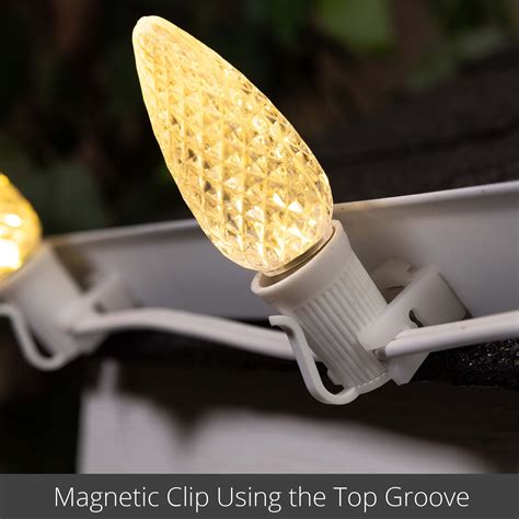 How To Use Christmas Light Clips | Homeminimalisite.com