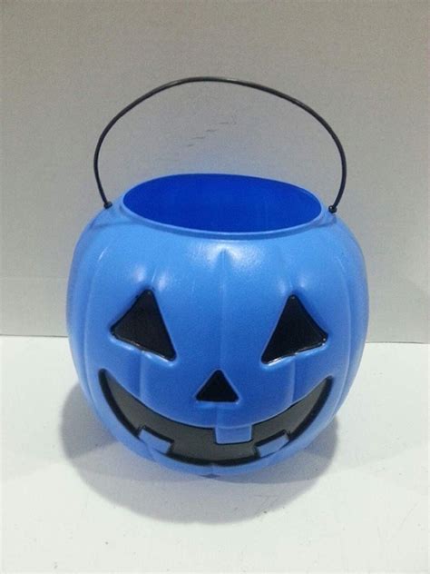 Blue Halloween Buckets for Autism Awareness