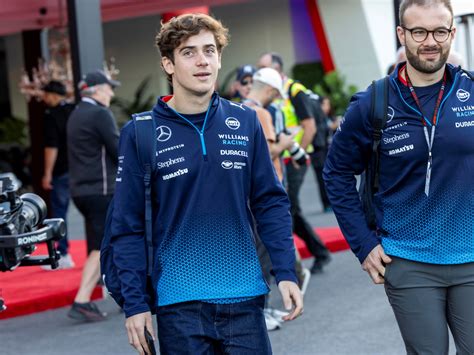 Franco Colapinto en la Fórmula 1, EN VIVO: el día 1 del Gran Premio de Las Vegas, minuto a ...