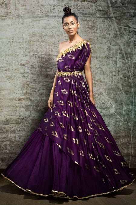 Salian By Anushree | Designer Kurta Sets, Lehengas and Gowns for Women ...