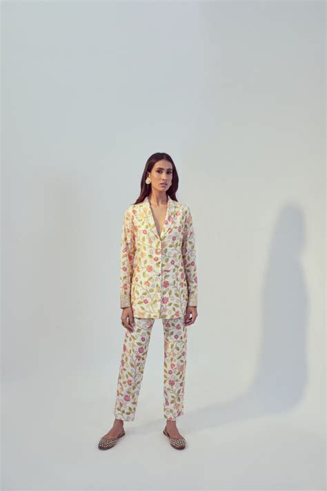 Buy Women's Ivory Jacket Pantsuit | Drishti & Zahabia