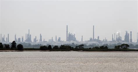 Delaware City refinery power outage causes shutdown