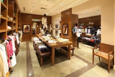 Massimo Dutti opens first boutique in Shanghai