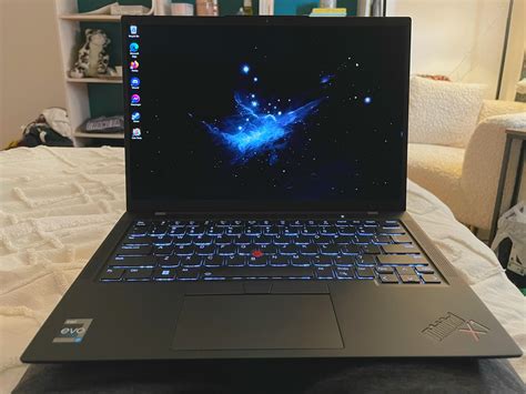 My first Thinkpad — X1 Carbon Gen 11, 2.8K OLED : r/thinkpad