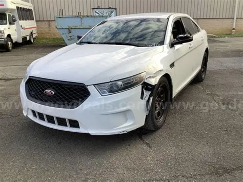 2015 UNMARKED POLICE TAURUS INTERCEPTOR AWD SEDAN | GovDeals