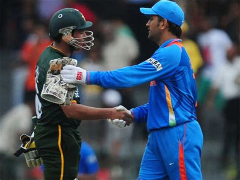 World T20 warm-up: India vs Pakistan - T20 World Cup 2012 Photogallery ...