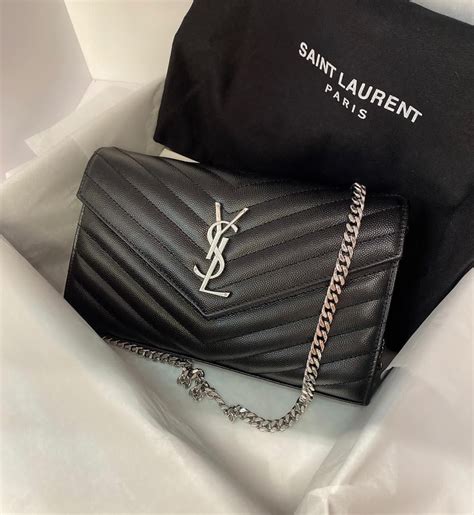 Pin by carla on Bolsos in 2024 | Yves saint laurent bags, Ysl crossbody ...