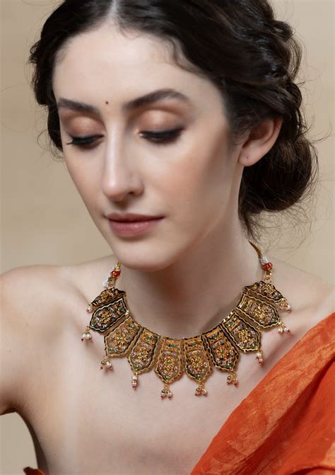 Mayuri Gold Tone Silver Necklace