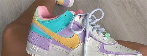 Racional clásico Desafío tenis nike color pastel Variante Andes autómata