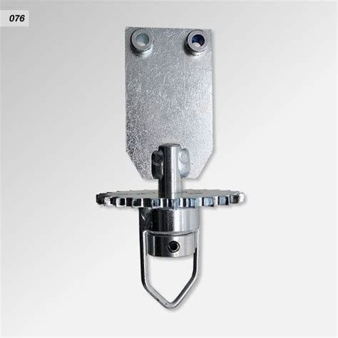 Free rotating hooks - for painting plants - fa ganci cmautomazione italy