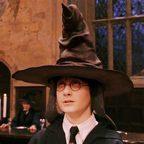 This Harry Potter Sorting Hat Bath Bomb Dissolves to Reveal Your ...