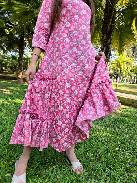 Block Printed Flared Dress-Pink – Label Aarti Chauhan