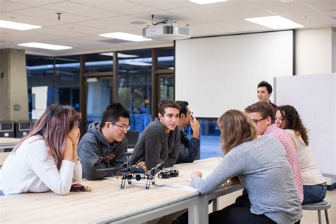 Academics & Admissions | Aeronautics and Astronautics