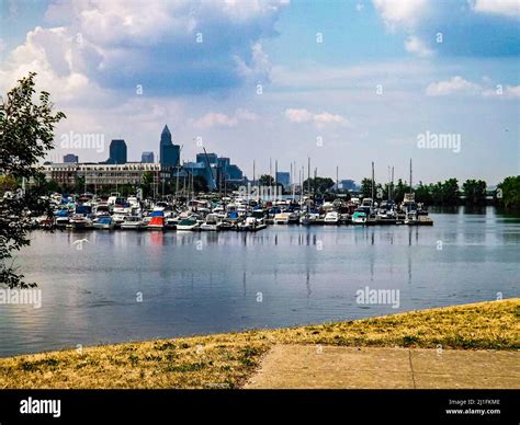 The street of Marina and Park on the Lake Erie shores near downtown ...