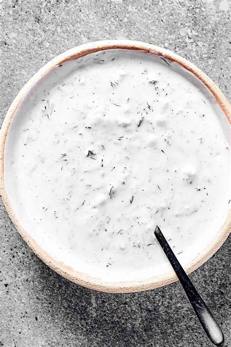 Garlic Yogurt Sauce - The Big Man's World
