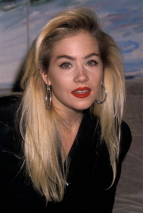 Ageless actress Christina Applegate turns 45 years old