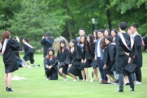 不留遗憾！沈阳城市学院为“云毕业”学生补办线下毕业典礼 - 哔哩哔哩