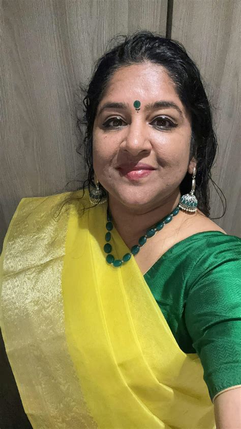 Banarasee Handwoven Shaded Tissue Saree-Blue