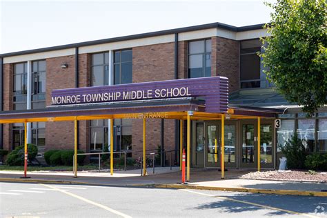 Monroe Township, NJ City Guide | About Living in Monroe Township ...