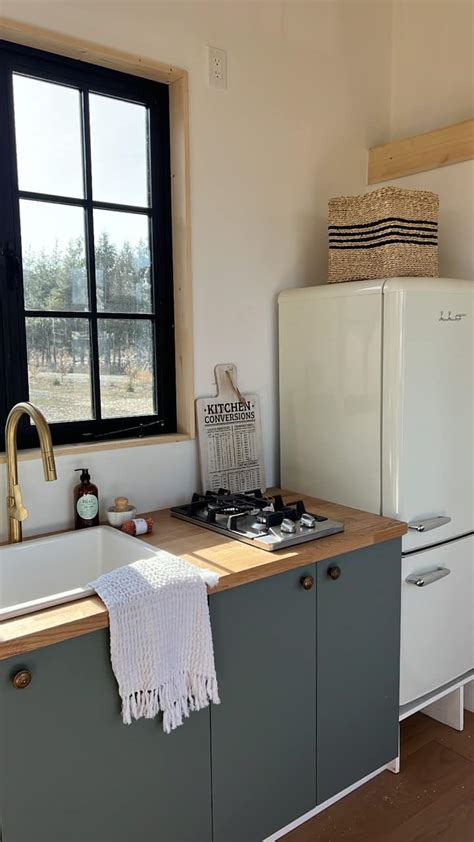 Cultus Lake Cabins at the Best Price | cozycozy