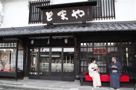 蔵前でスタイリッシュな日本茶と出会う – NAKAMURA TEA LIFE STORE