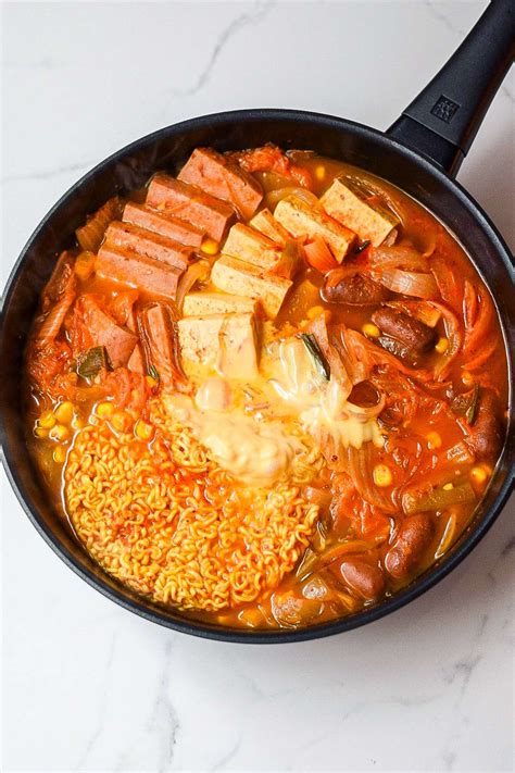 Budae Jjigae (Korean Army Stew) - Yeji's Kitchen Stories