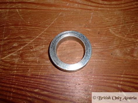 Triumph Rotor Distance Piece Various | BRITISH Only Austria ...