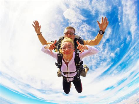 Skydive Lodi Parachute Center - Skydive today