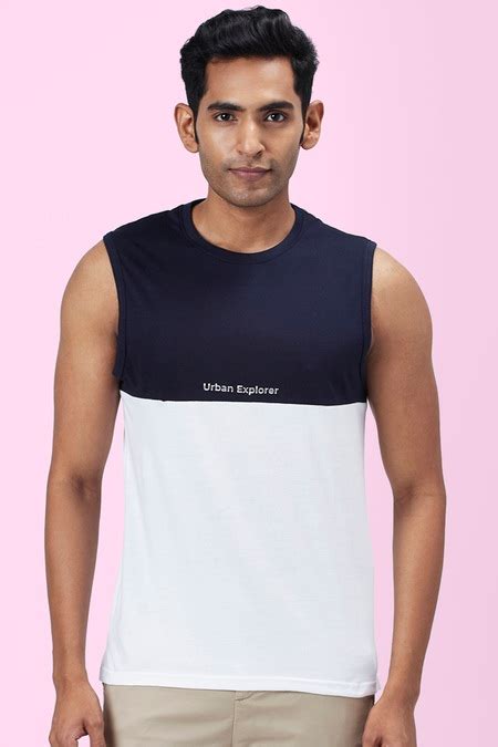 White Colourblocked Casual Sleeveless Round Neck Men Slim Fit T-Shirts ...