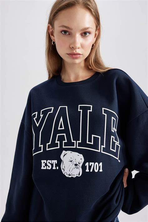 Navy Woman Oversize Fit Yale University Licensed Printed Long Sleeve ...