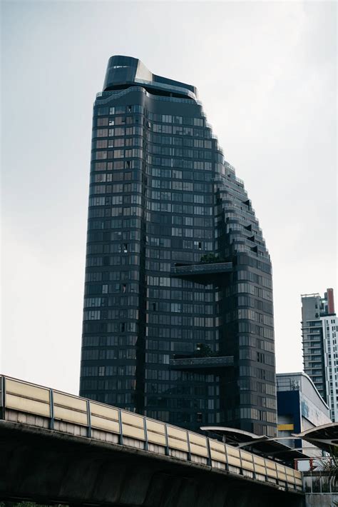 High Building 的图像结果