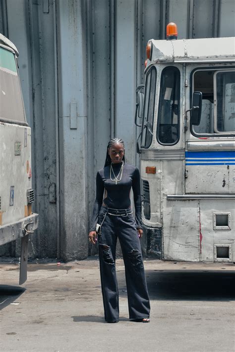 500 000+ Tiava+jeune+fille banque d’images et photos libres de droit ...