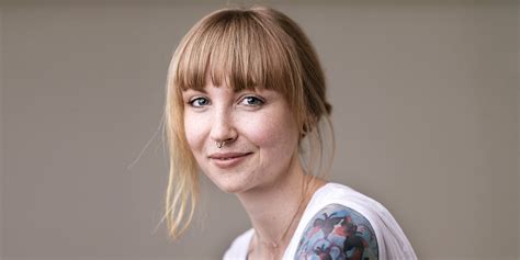 Septum Piercing - From the Pain Level of the Procedure to the Aftercare ...