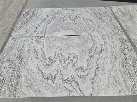 Everest White 122x244 cm (2,997 mp )