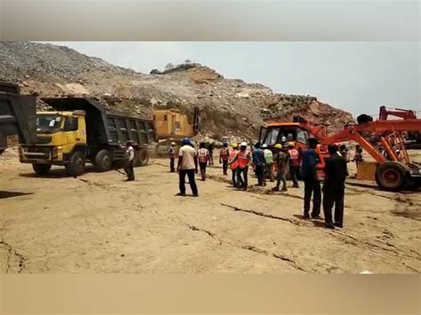 Polavaram project works on fast track pace as labourers are back