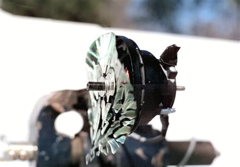 Exploding CD 的图像结果