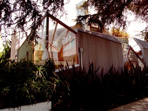 Blueprint: Frank Gehry's Dream House Really Pissed Off His Neighbors