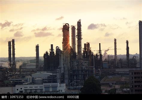 夕阳下的茂名乙烯厂高清图片下载_红动中国