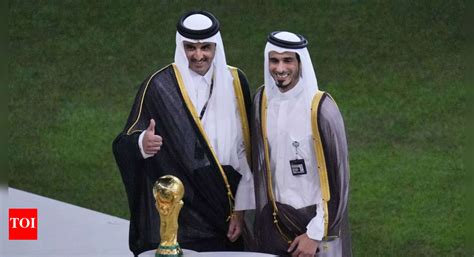 Qatar's Sheikh Jassim refuses to raise $6 billion Manchester United bid ...