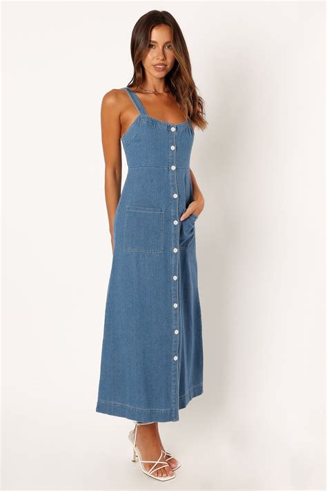 Bettie Midi Dress - Denim | Midi dress outfit, Midi dress, Denim dress